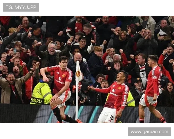 曼联与切尔西激战正酣 谁能在英超巅峰对决中笑到最后