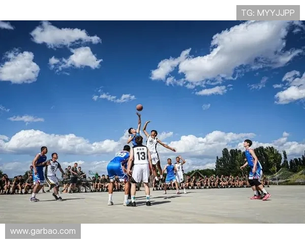 篮球燃梦青春奋进赛场展现团队精神与无限激情 篮球燃梦青春奋进赛场展现团队精神与无限激情