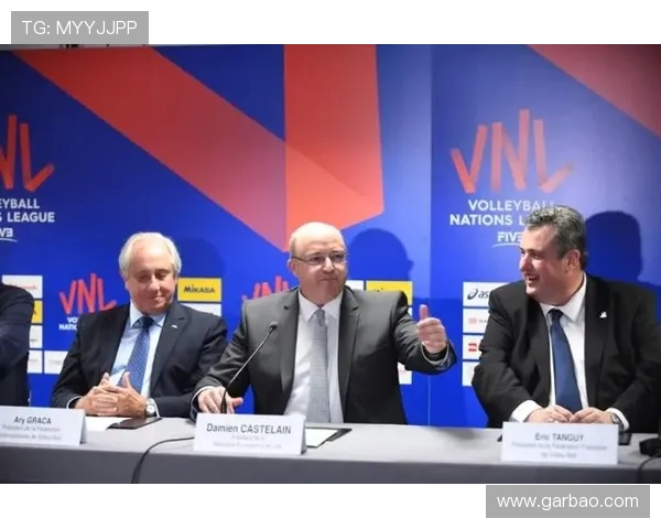 深圳排球队配合变革引发热议提升团队默契与竞技水平 深圳排球队配合变革引发热议提升团队默契与竞技水平