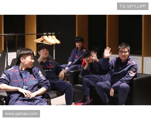 JDG与LNG激烈对决 谁能在这场焦点战中拔得头筹