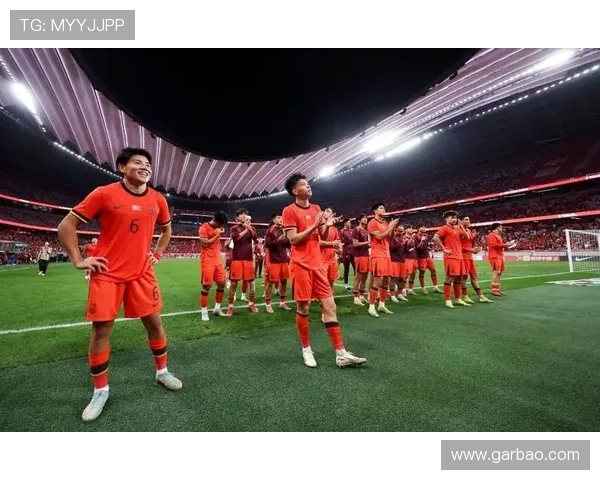 U22国足迎战日本队全力以赴力争胜利展现青春风采与拼搏精神