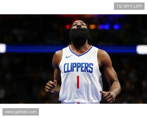 今日快船与太阳精彩对决回顾分析全场亮点与球员表现一览 今日快船与太阳精彩对决回顾分析全场亮点与球员表现一览